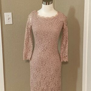 DIANE von FURSTENBERG lace dress